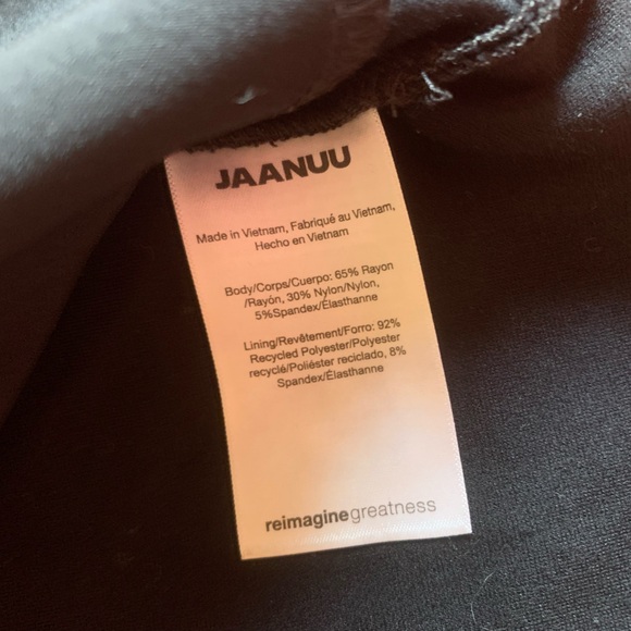 Jaanuu Slim Scrub Top, size L .Excellent condition. - Picture 5 of 5